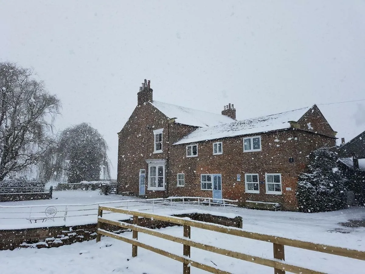 Burton Grange Farmhouse Bed And Breakfast Boroughbridge